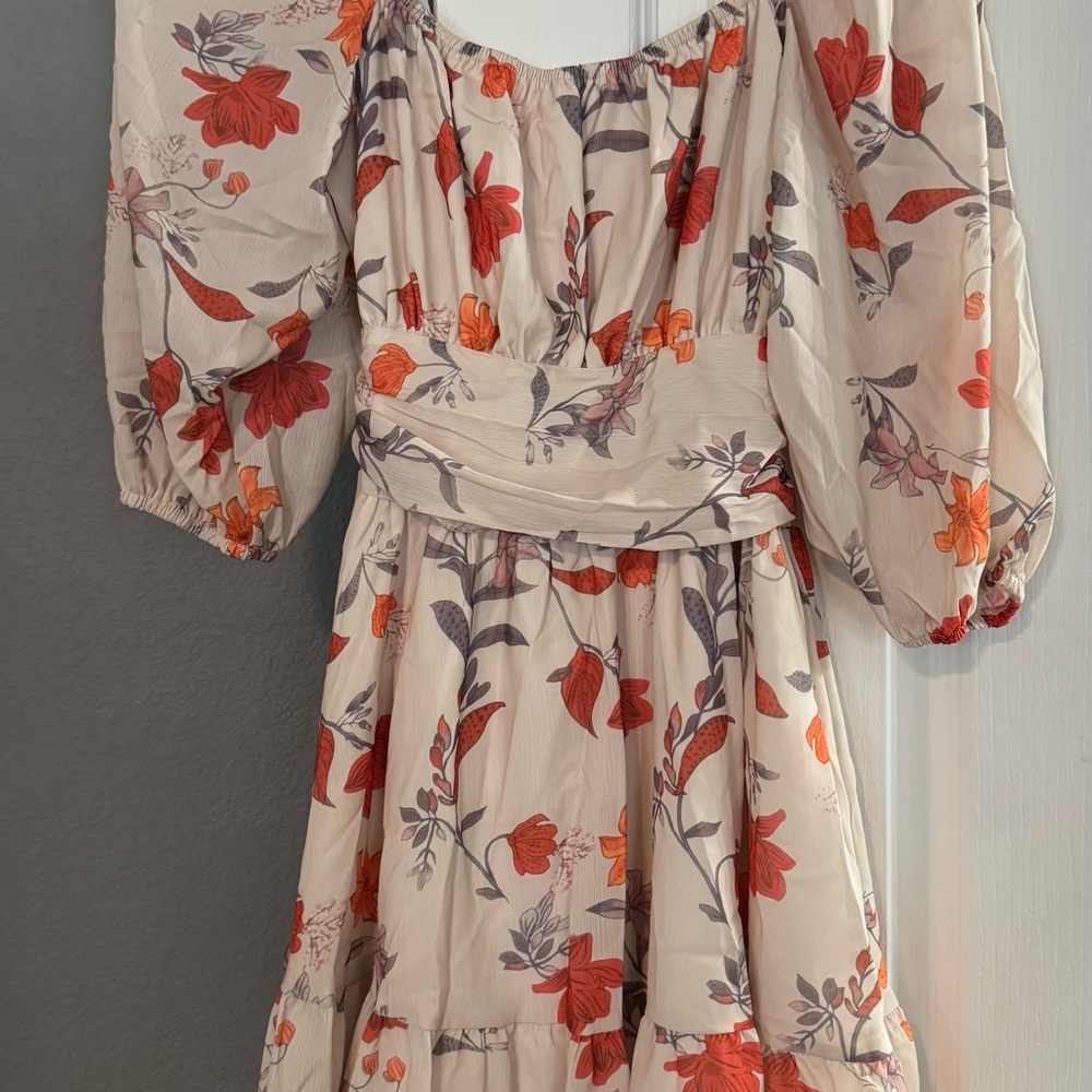Chic Long Sleeve Floral Dress in Orange and Cream